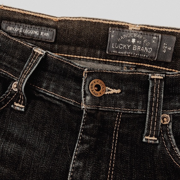 ๐ MOVING SALE! ๐ Lucky Brand Skinny Jeans - Picture 3 of 3